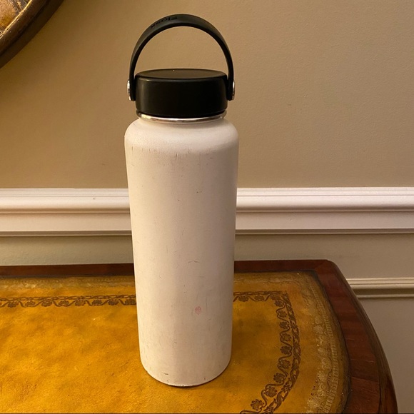 Hydro Flask 40 Ounce Wide Mouth Cap Water Bottle in White - Picture 3 of 6